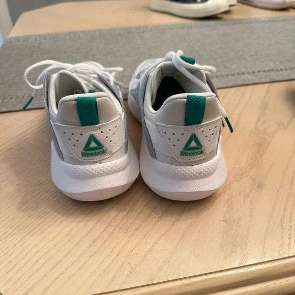 REBOOK RUNNING SHOES - Picture 3 of 13